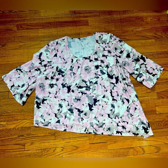 Catherine’s Pink Floral Asymmetrical Flare Sleeve Top Women’s Plus Size 4X - Picture 2 of 9